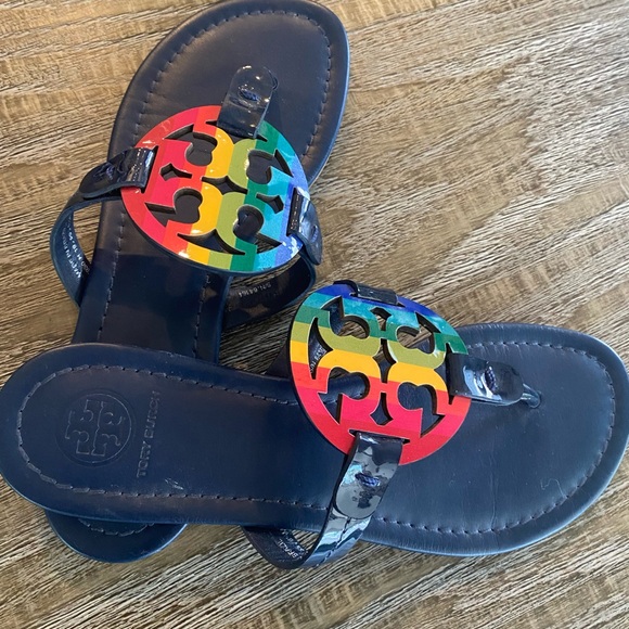 Tory Burch Black Sandals with Colorful Logo - Picture 1 of 3